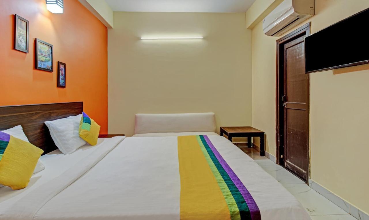 Itsy Hotels Royal Monarch Горакпур Екстериор снимка